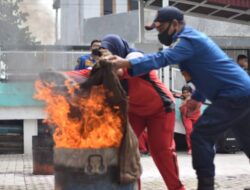 PMI dan BPBD Kota Tangerang Gelar Kegiatan Pelatihan dan Simulasi Kebakaran