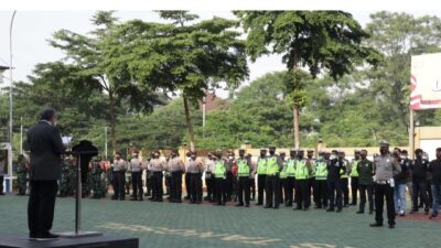 Wali Kota Tangsel Pimpin Apel Gelar Operasi Lilin Jaya 2021