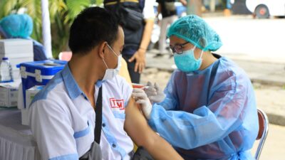 Sopir Angkutan Umum di Kota Tangerang Mulai Divaksin Booster