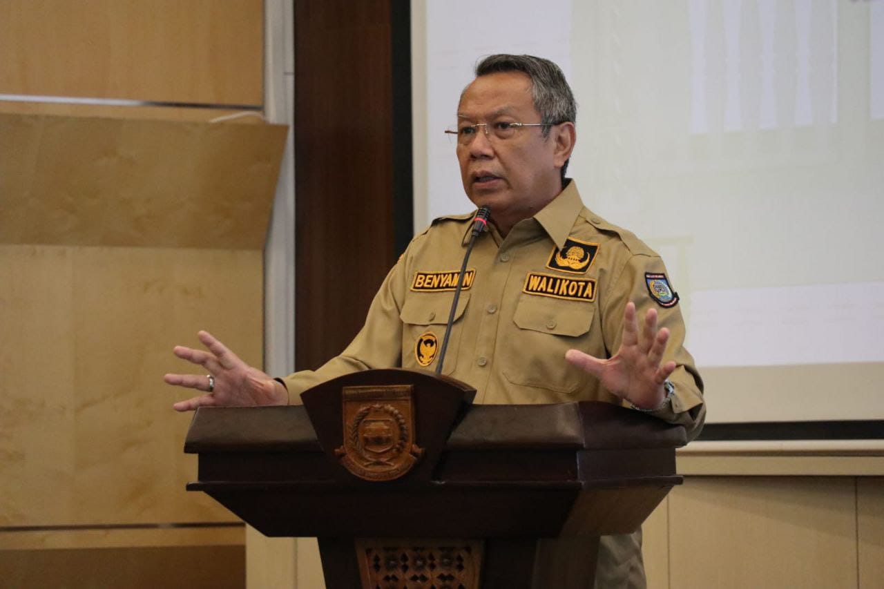 Wali Kota Tangerang Selatan Benyamin Davnie.