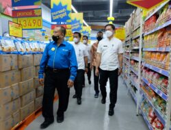 Di Kota Tangerang, Bahan Pokok Aman dan Harga Stabil