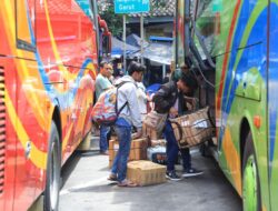 Penumpang di Terminal Poris Plawad Mulai Melonjak