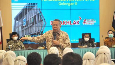 Wali Kota Tangerang Selatan (Tangsel) Benyamin Davnie membuka kegiatan Pelatihan Dasar (Latsar) CPNS angkatan 2021 Golongan II, di Aula Blandongan, Puspemkot Tangsel, Kamis (28/06/2022).