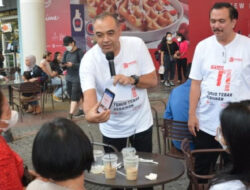 Bupati Tangerang Kenalkan Aplikasi SiDoni ke Pengunjung Summarecon