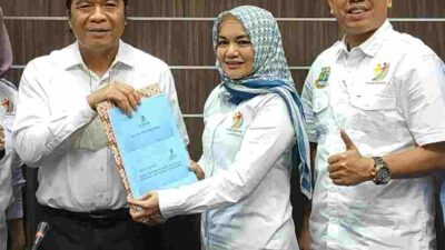 Ketua KORMI Banten Nuraeni (tengah) Sekretaris Jasmara Bahar (kanan) saat audensi ke Pj Gubernur Banten belum lama ini.