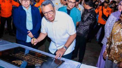 Wali Kota Tangerang Selatan Benyamin Davnie meresmikan Alun-alun Pamulang, Kamis (9/3/2023).