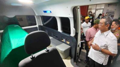 Tiba di Tegal, Benyamin Langsung Kunjungi Korban Kecelakaan Bus di RSUD dr Soeselo Slawi