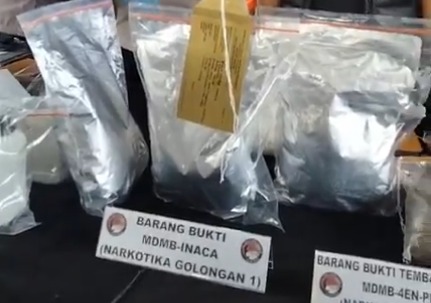 Polisi Bogor Bongkar Pabrik Ganja Sintetis di Tangerang Selatan