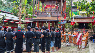 Tana Toraja: Keajaiban Alam dan Budaya yang Menyentuh Hati di Sulawesi Selatan