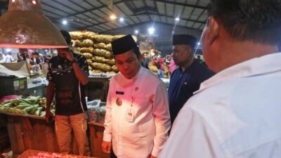 Pj Wali Kota Tangerang Sidak Pasar Jatiuwung: Stabilkan Harga dan Pasokan Pangan untuk Tekan Inflasi
