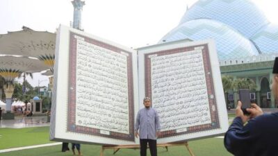 Festival Al-Azhom 2024 di Kota Tangerang: Pameran Al-Qur'an Raksasa Jadi Pusat Perhatian