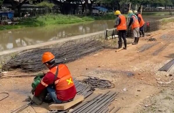 Pembangunan Jalan Bayur–Cadas di Kota Tangerang tahun 2025