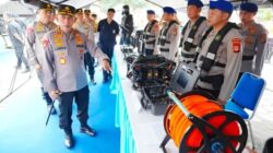 Kapolri Listyo Sigit memeriksa kesiapsiagaan personel menghadapi Nataru dan cuaca ekstrem.