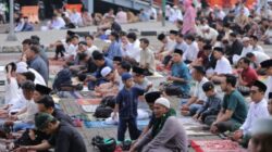Wali Kota Tangerang Salat Idul Fitri bersama warga