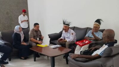 aksi-protes-dugaan-mafia-tanah-mahkamah-agung-jakarta.