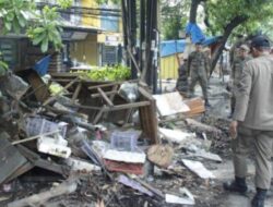 Satpol PP Tertibkan PKL di Ciledug, Trotoar dan Bahu Jalan Kembali Difungsikan