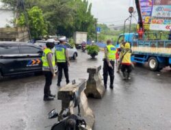Jembatan Bayur Dipasang Barrier Beton, Polisi Tekan Risiko Kecelakaan