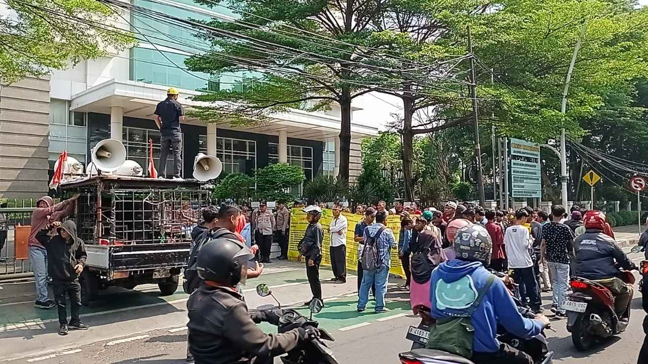 Ratusan Massa Datangi Bawas MA, Desak Tindaklanjuti Laporan Sengketa Tanah Papua